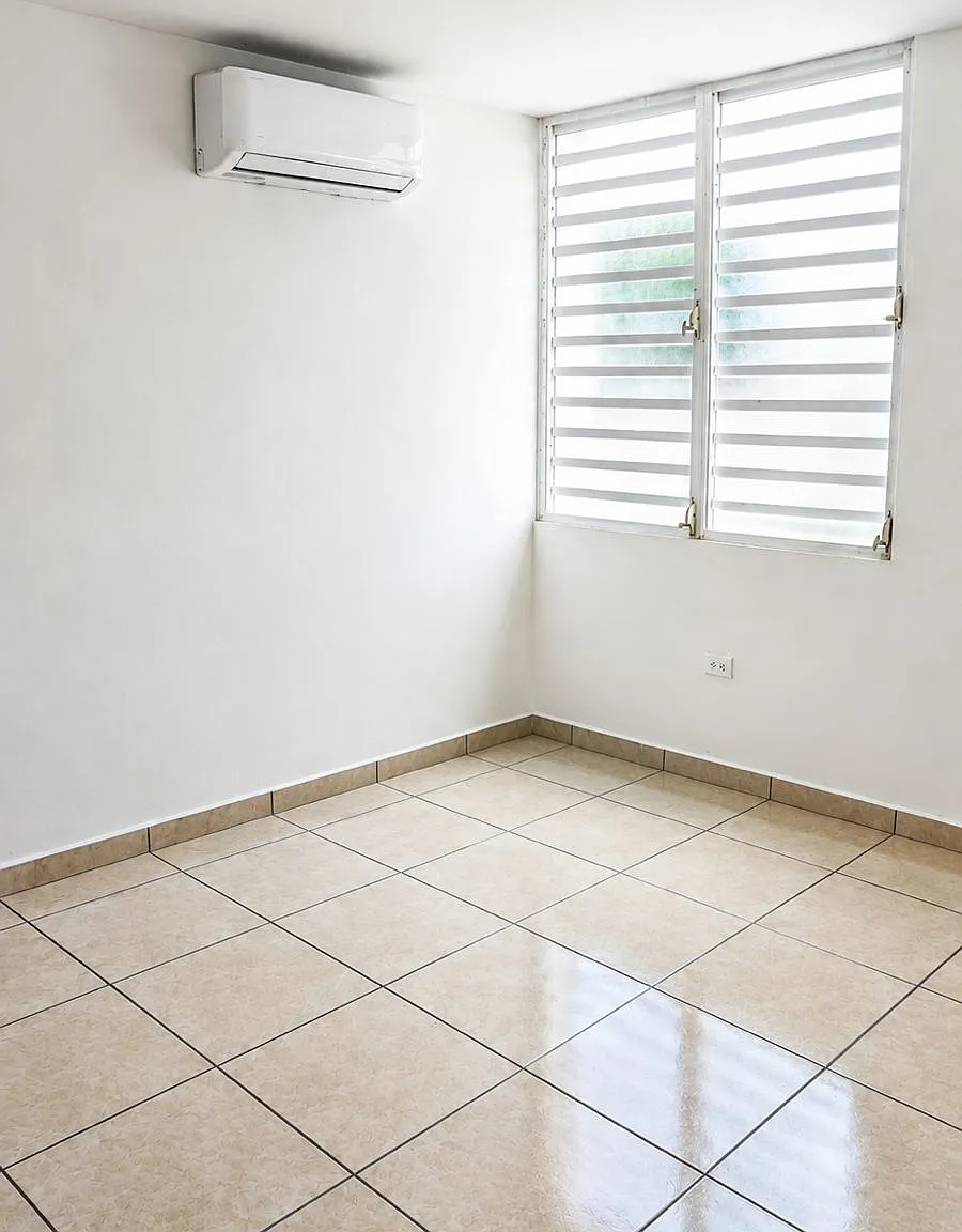 3 bed, 1800 sqft, $1,300 — Photo 3
