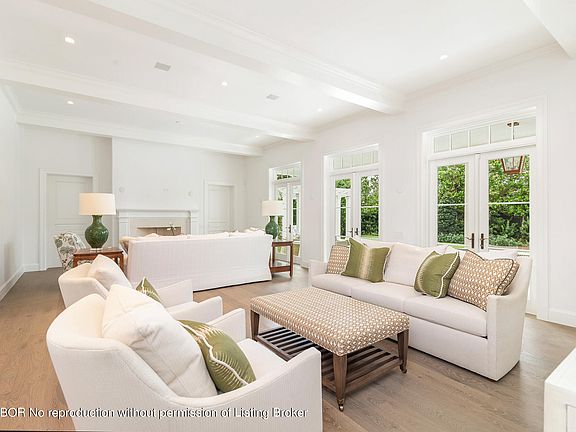 5th image of 292 Summa St