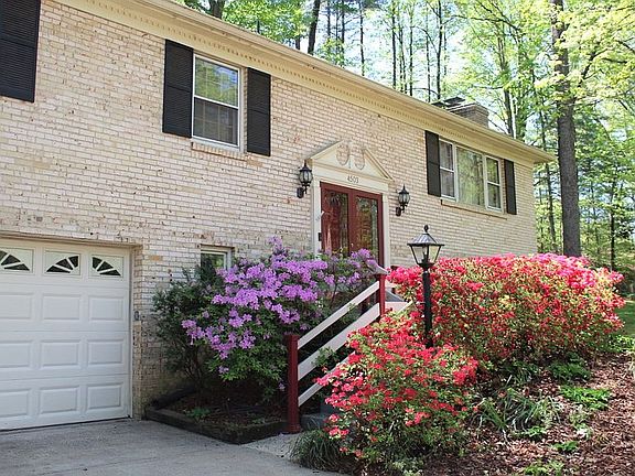 3rd image of 4503 Andrews Pl