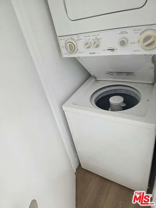 1 bed, 1.0 bath, 800 sqft, $2,350 — Photo 3
