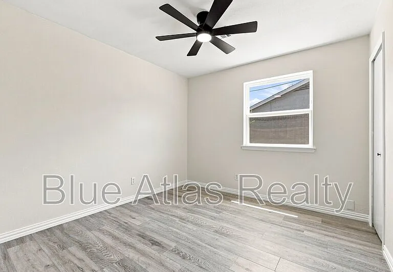 6008 Golden Gate Dr — Photo 10