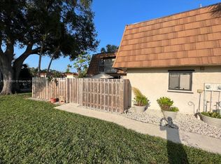 4043 Palm Bay Cir APT A, West Palm Beach, FL 33406
