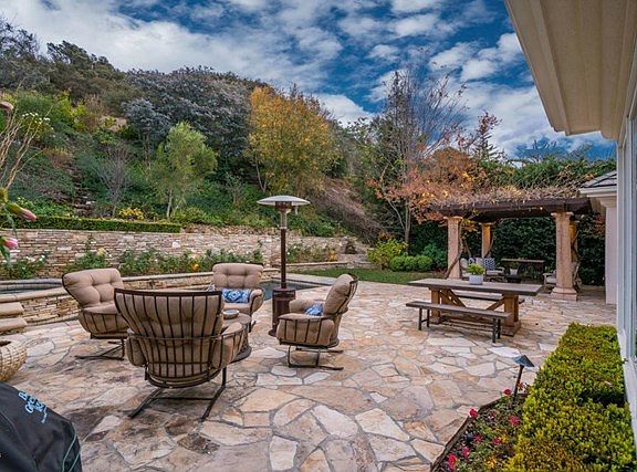 290 Baybrook Ct Westlake-large-036-25-DS