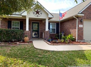 201 Carnousty Dr, Cibolo, TX 78108