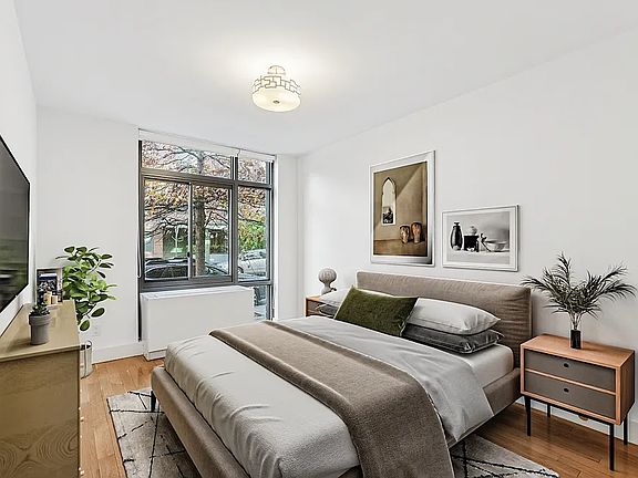 2nd image of 33 Caton Pl APT 3D