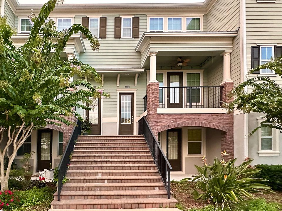 1st image of 881 Taramundi Dr