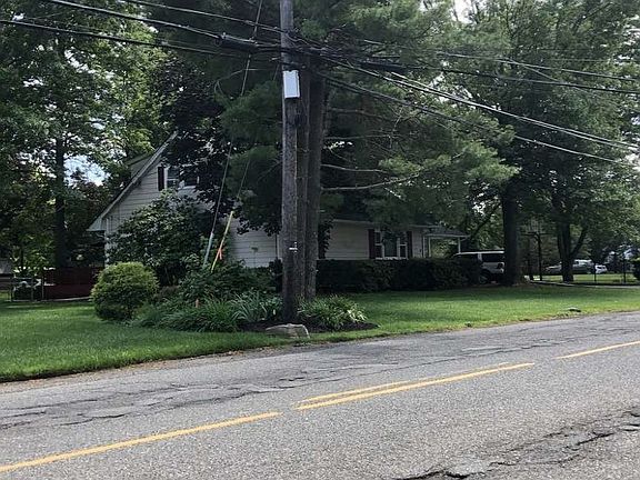 3rd image of 34 Spotswood Ave