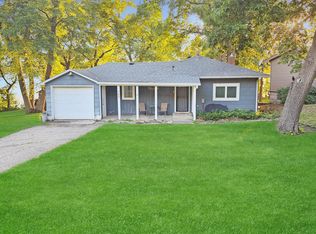 300 E Amber Lake Dr, Fairmont, MN 56031