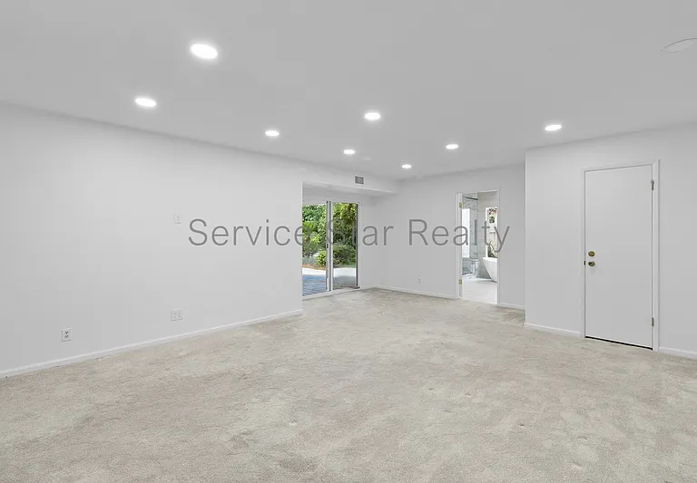 7320 E Rose Ln — Photo 19