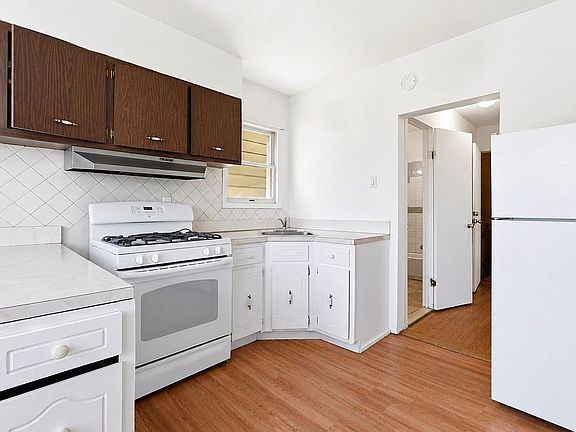 4th image of 12-25 119th St #W
