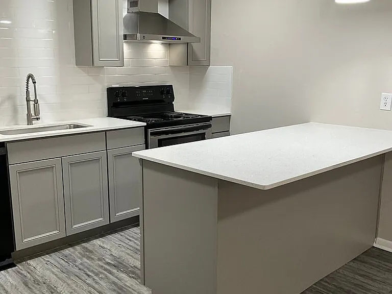 Terraces at Nichols Hills Renovated Two-Bedrooms — Photo 10