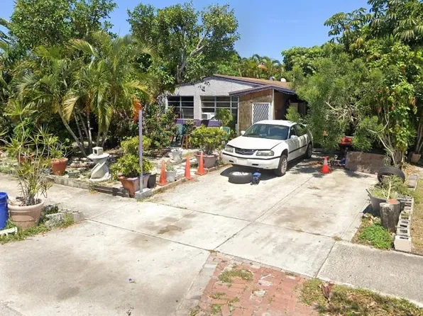 313 SW 15th Terrace, Delray Beach, FL 33444