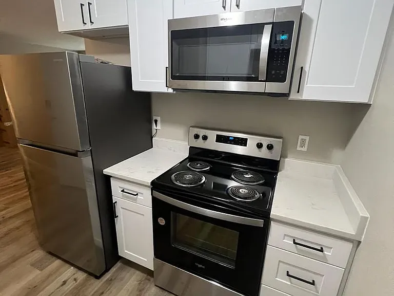 2712 SE Yamhill St #5 — Photo 6