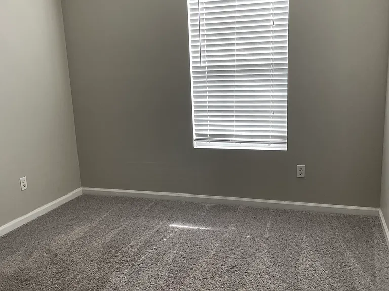 4440 Silverton Rd — Photo 5