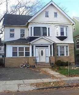 1st image of 105 N 18th St