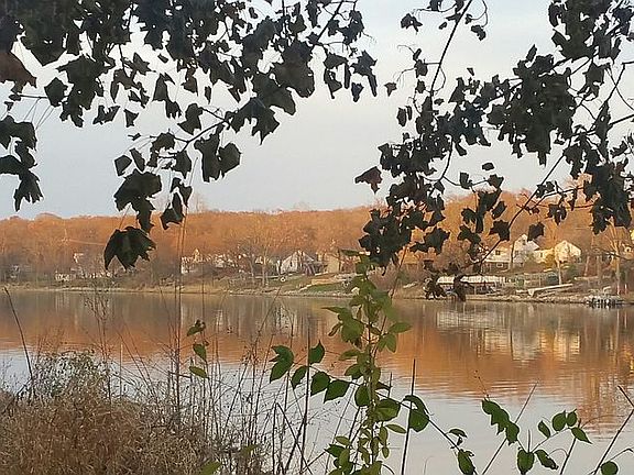3rd image of 6N067 River Dr
