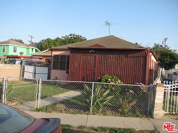 3rd image of 940 E Lanzit Ave