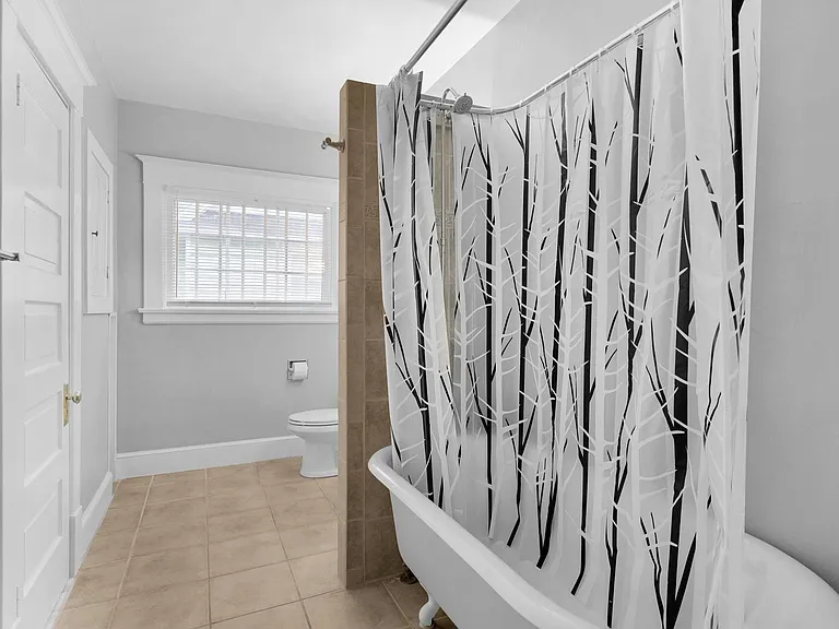 1333 Wealthy St SE #2 — Photo 12