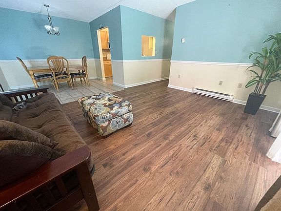 5th image of 22 Maple Crest Cir APT D
