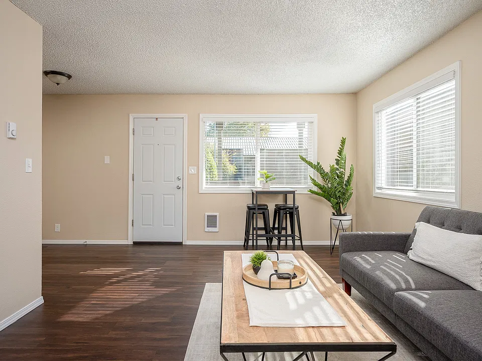 The Boxer | Living Room