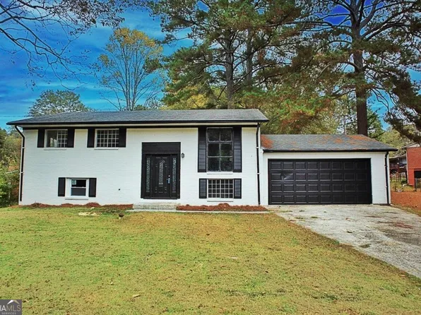 1467 Pineglen Dr, Riverdale, GA 30296