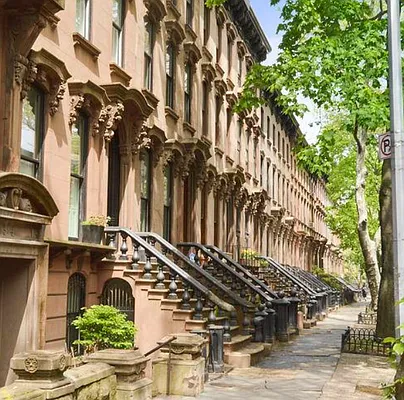 Rented by Compass | media 25