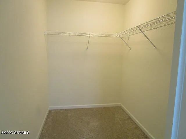 820 Baker St — Photo 27