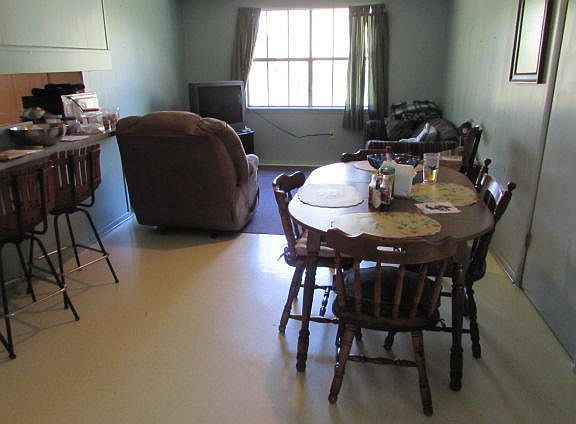 2nd image of 1219 Highway 586