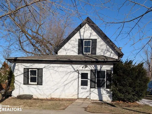 113 Johnston St, Gladbrook, IA 50635