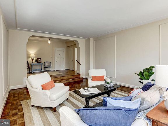 4th image of 4000 Cathedral Ave NW APT 132B