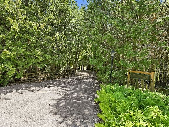4th image of 46 Sawmill Ln