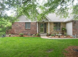 2608 NW Fawn Dr, Blue Springs, MO 64015