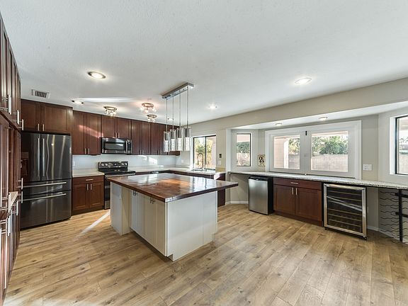4th image of 5889 E Tierra Buena Ln