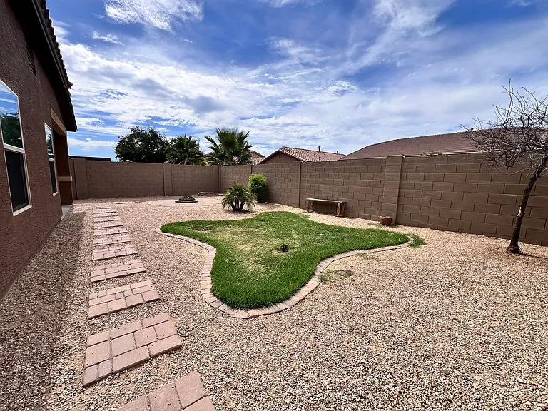 1418 W Crape Rd — Photo 33