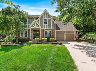 8339 Alden Ln, Lenexa, KS 66215