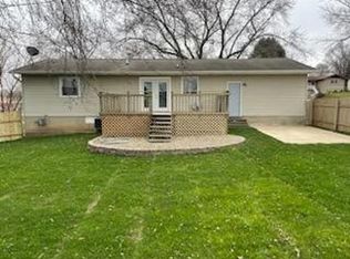 340 W 7th St, Monticello, IA 52310