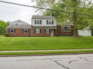 301 Sweetbriar Rd, King Of Prussia, PA 19406