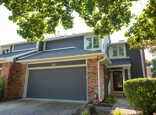 8105 Foxchase Dr, Indianapolis, IN 46256