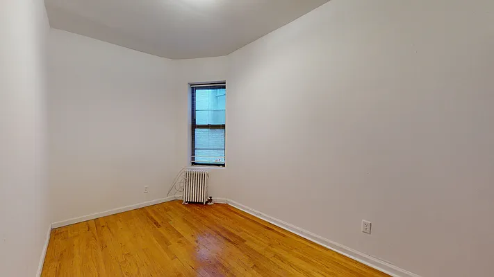 Rented by Bond New York | media 18