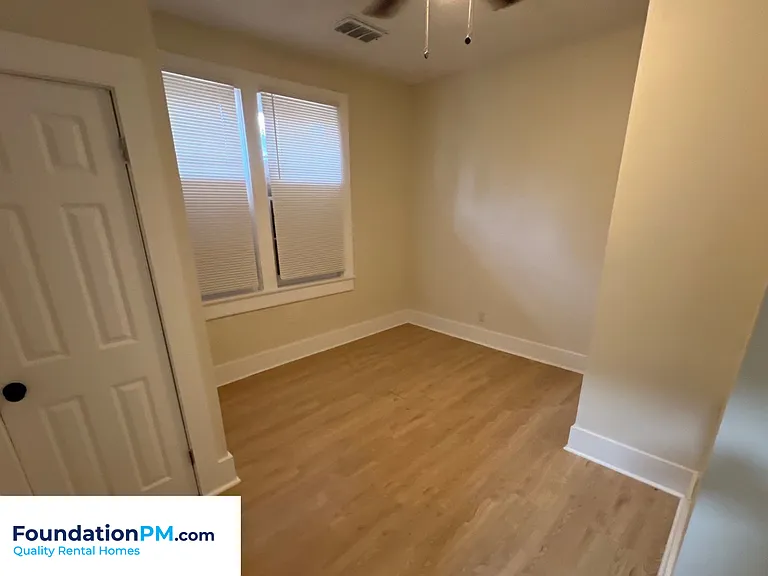 1683 Walker Ave — Photo 19