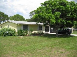 2051 Alamander Ave, Englewood, FL 34223