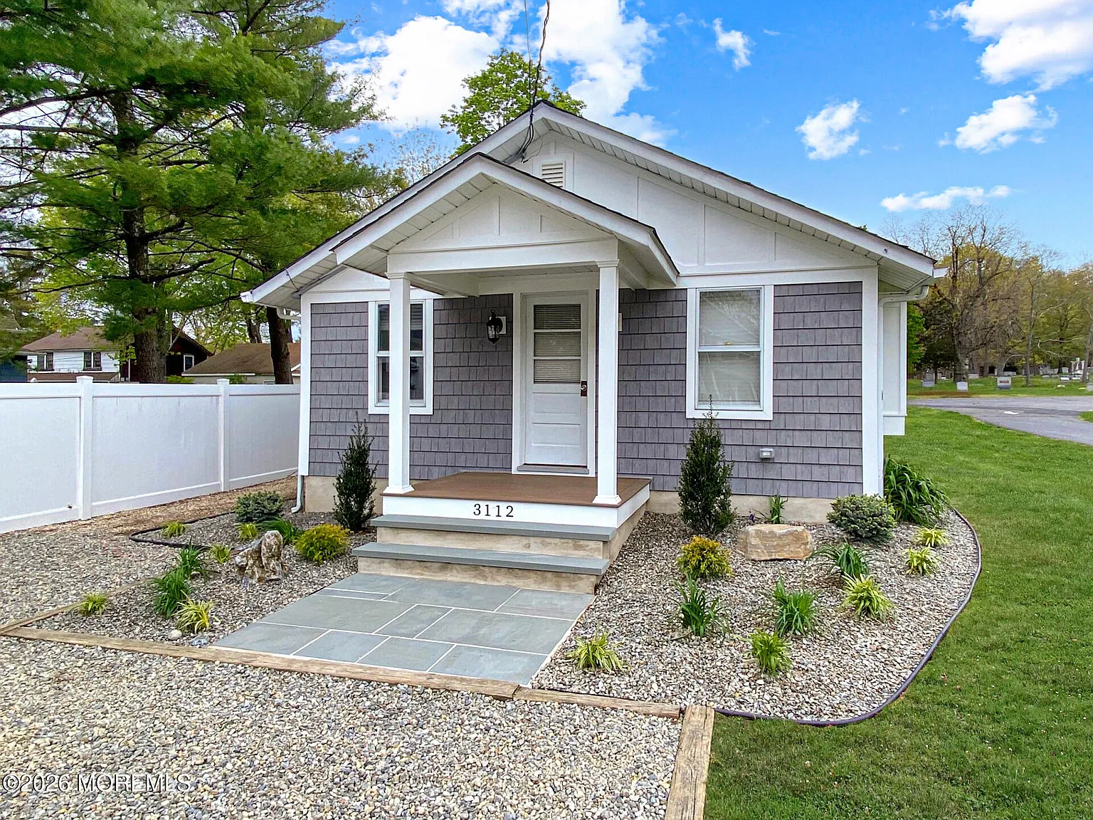 2 bed, $3,000 — Photo 4