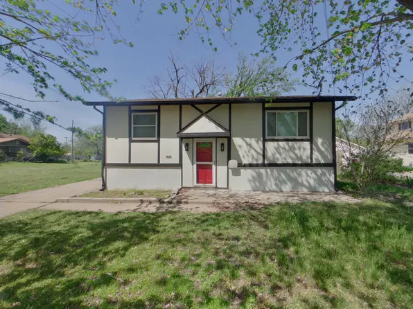 1031 N Edwards Ave, Wichita, KS 67203