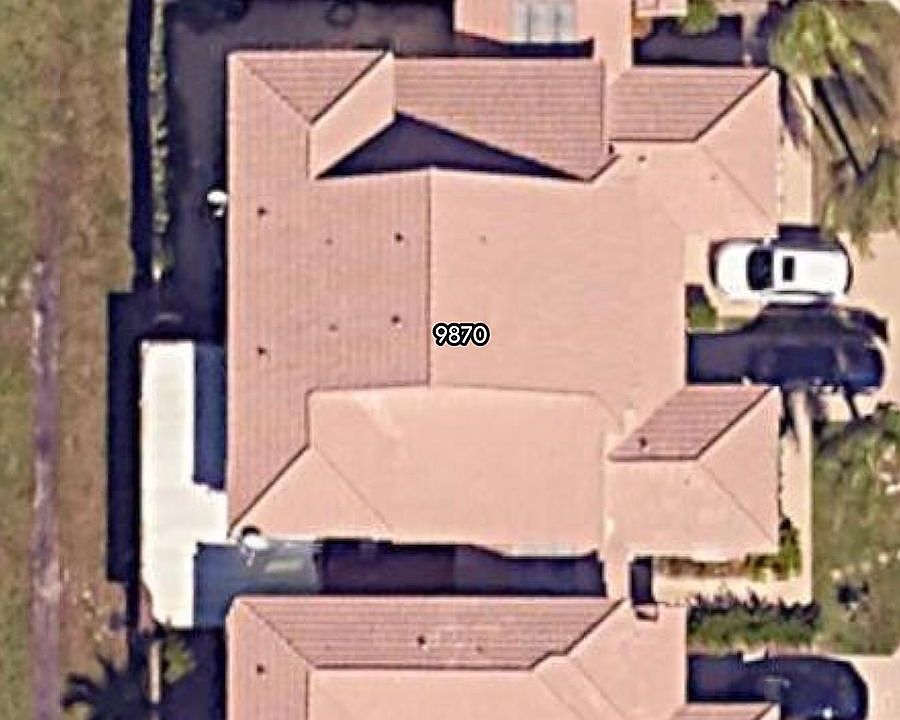 2nd image of 9870 Watermill Cir APT D