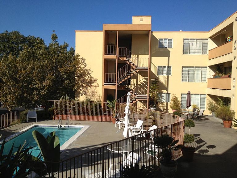 75 Arch St Redwood City, CA, 94062 Apartments for Rent