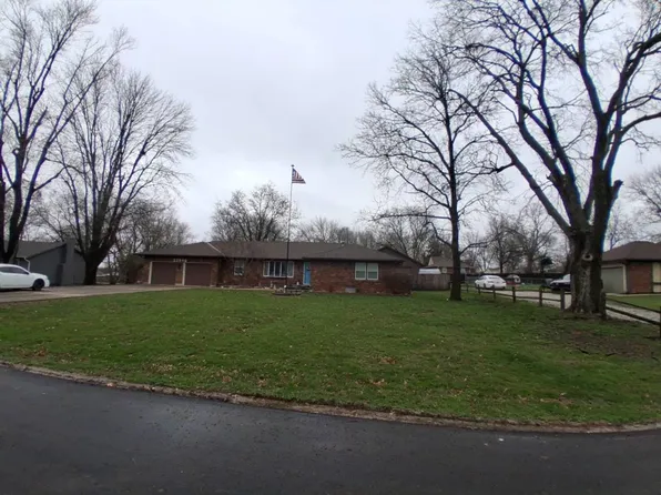 33940 W 84th Ter, De Soto, KS 66018