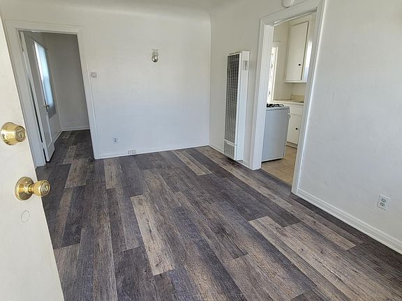 4th image of 121 N 19th St #121B