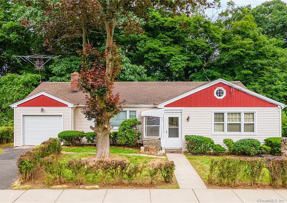 405407 Crown St, Meriden, CT 06450 MLS 170500813 Zillow