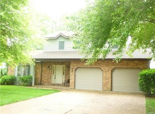 316 Westglen Dr, Glen Carbon, IL