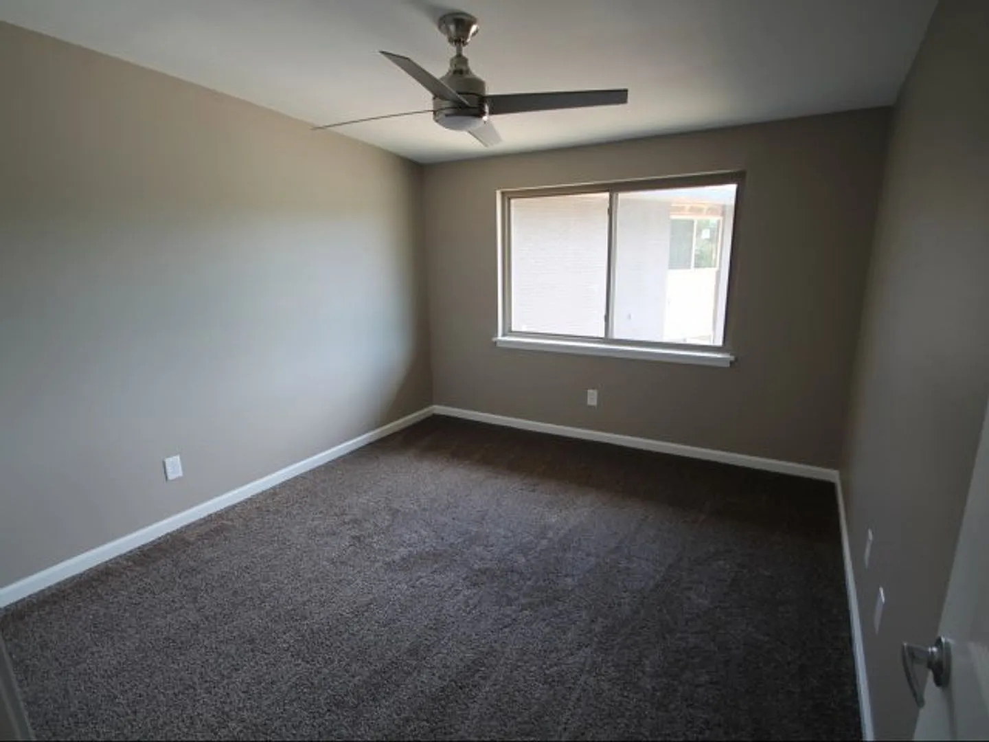 300 South Main Street — Photo 4